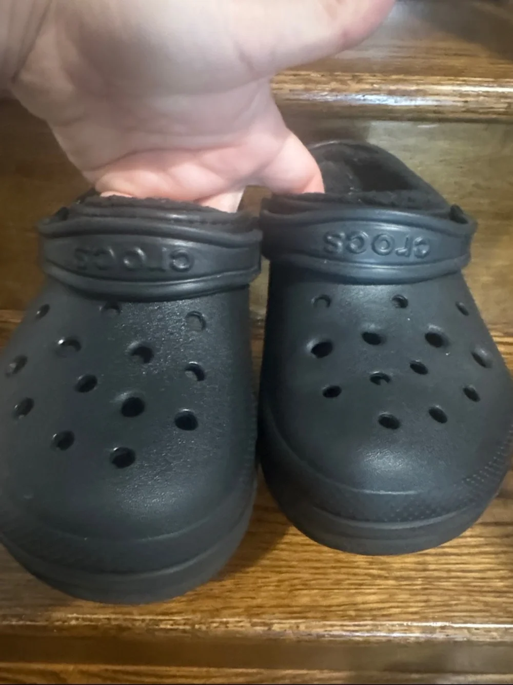CROCS Kids Classic Clog with Fleece Lining - Black -J3